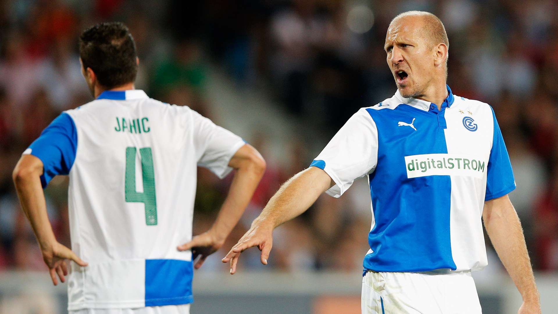 驚險首戰 驚險首戰