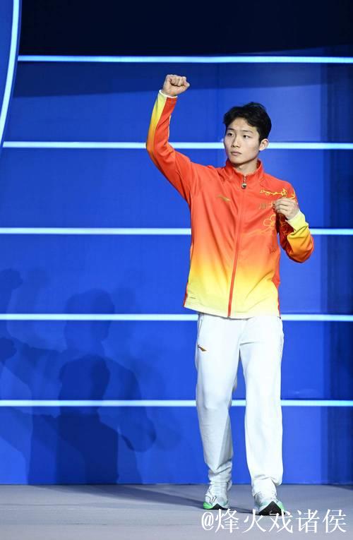 全运会跳水男子3米板决赛 王宗源霸气摘金 全运会跳水男子3米板决赛 王宗源霸气摘金