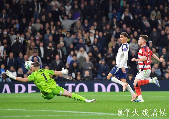 英超-帕利尼亚惊艳倒钩,塞梅尼奥压哨绝杀,热刺2-3不敌伯恩茅斯 英超-帕利尼亚惊艳倒钩,塞梅尼奥压哨绝杀,热刺2-3不敌伯恩茅斯